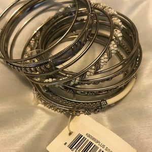Beautiful New with Tag Silver and White Bangle set